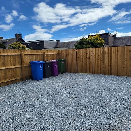Central 2-Bedroom Bunglow With Double Sofa Bed Carnoustie Bagian luar foto