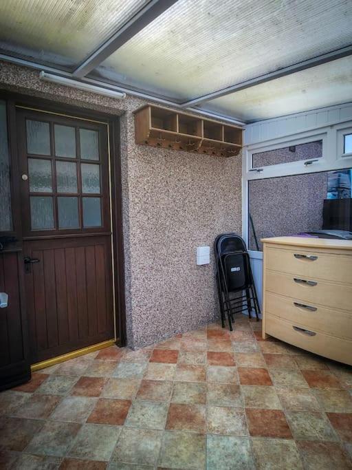 Central 2-Bedroom Bunglow With Double Sofa Bed Carnoustie Bagian luar foto